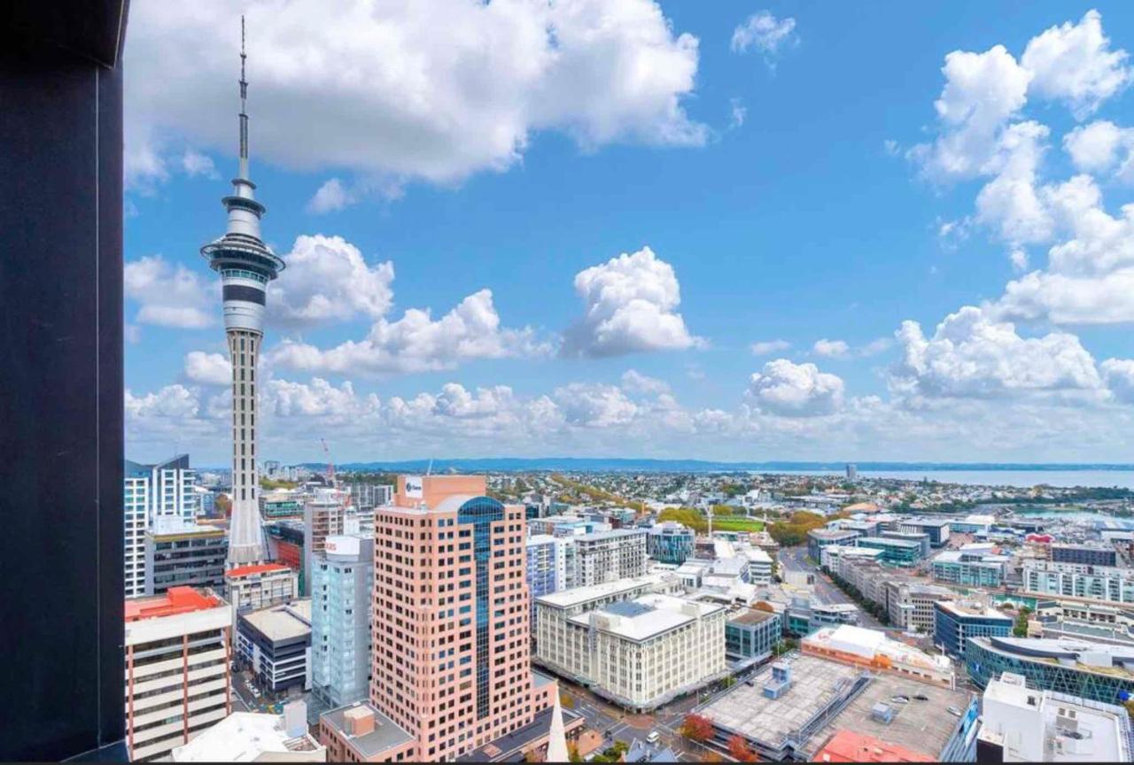 Magnificent Harbour View Skytower View Apartment In Cbd Auckland Exterior photo