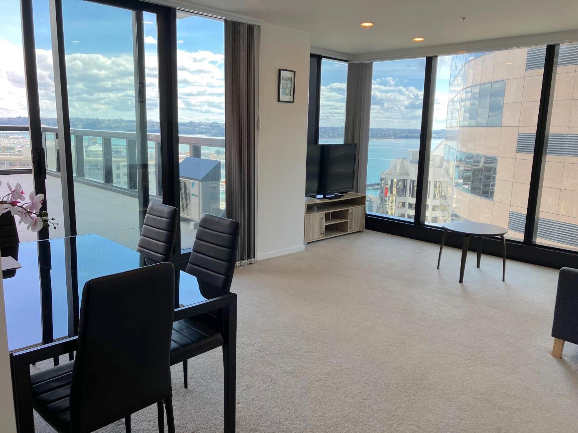 Magnificent Harbour View Skytower View Apartment In Cbd Auckland Exterior photo